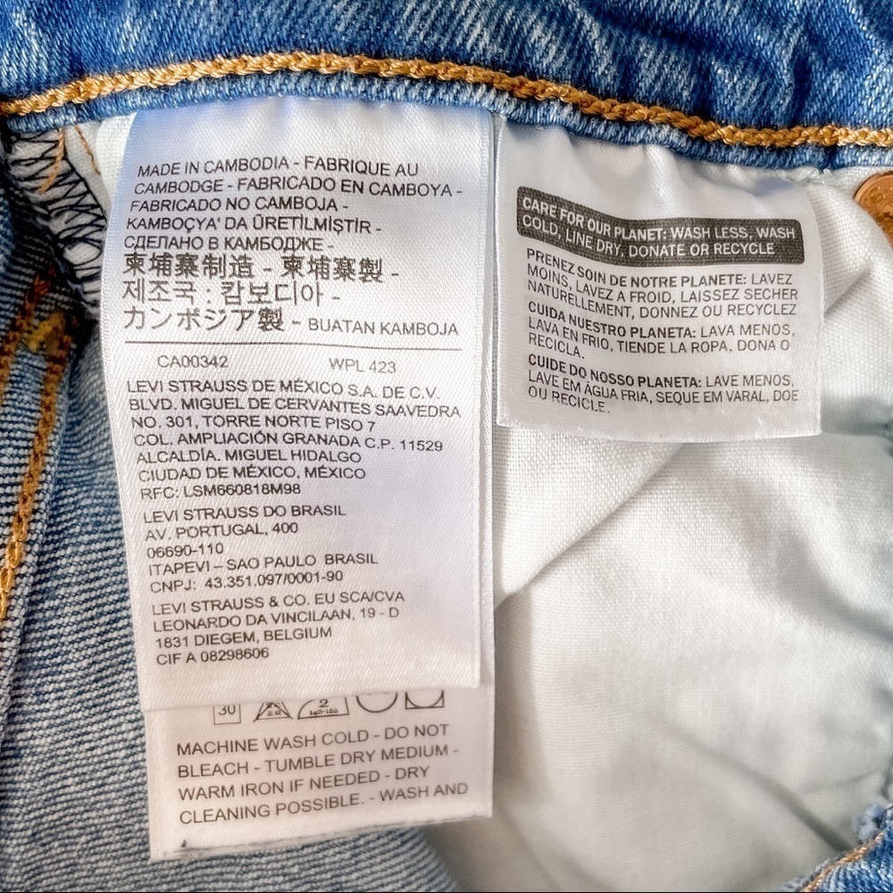 Levi's Ribcage Shorts - Picture 11 of 12